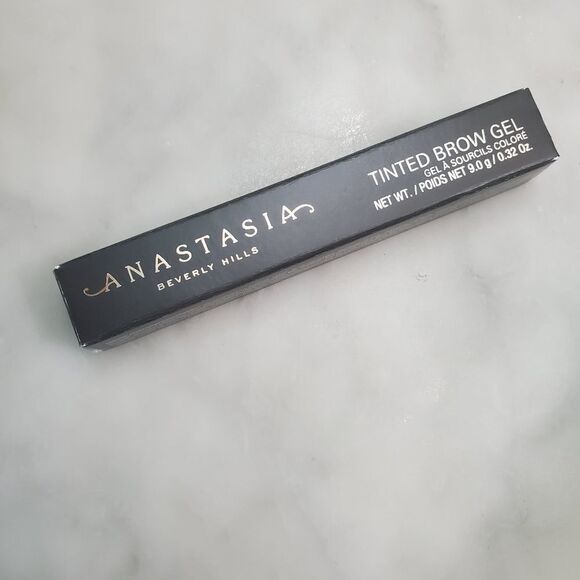 Anastasia Beverly Hills Tinted Brow Gel in Blonde - Picture 5 of 9